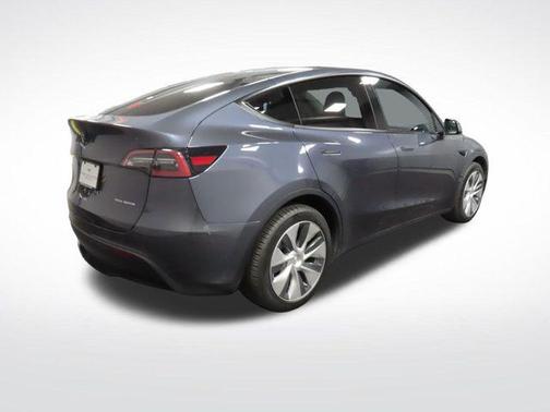 Midnight Silver Metallic 2023 Tesla Model Y Long Range Dual Motor All-Wheel Drive