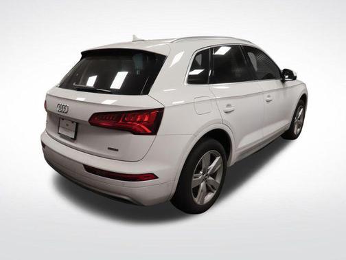 2019 Audi Q5 2.0T Premium Plus