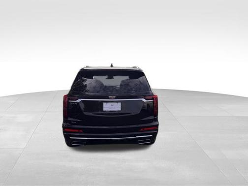 2025 Cadillac XT6 Luxury AWD