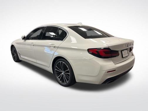 2021 BMW 540 540i