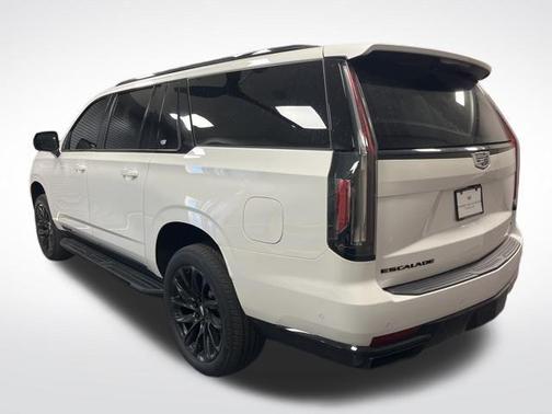 2023 Cadillac Escalade ESV Sport