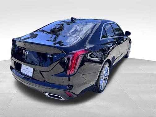 2022 Cadillac CT4 Premium Luxury