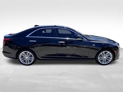 2022 Cadillac CT4 Premium Luxury
