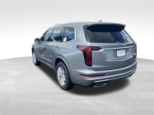 2025 Cadillac XT6 Luxury FWD