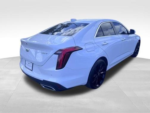 2022 Cadillac CT4 Luxury