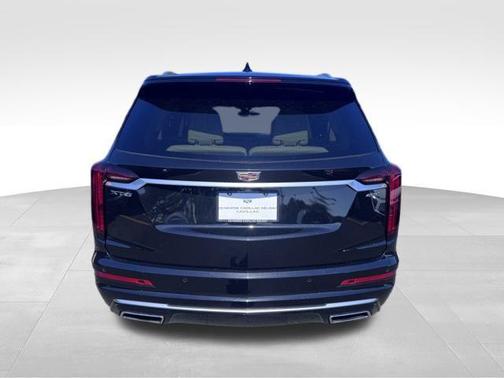 2023 Cadillac XT6 Premium Luxury FWD