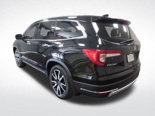 2021 Honda Pilot Touring 8-Passenger