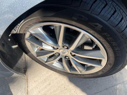 2014 INFINITI Q50 Premium