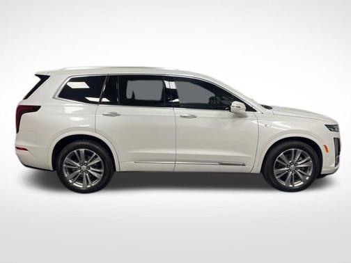 2023 Cadillac XT6 Premium Luxury FWD