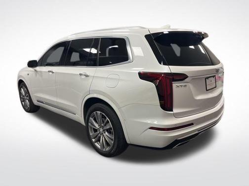 2023 Cadillac XT6 Premium Luxury FWD