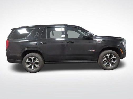 Onyx Black 2025 GMC Yukon 4WD AT4