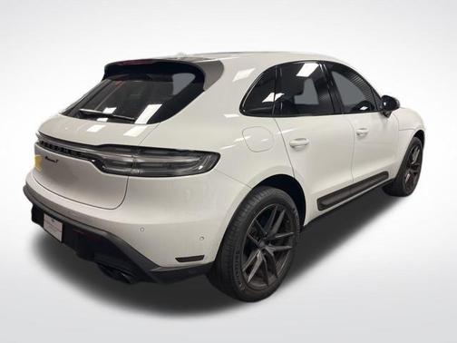2023 Porsche Macan T