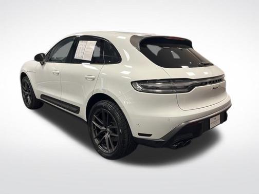 2023 Porsche Macan T
