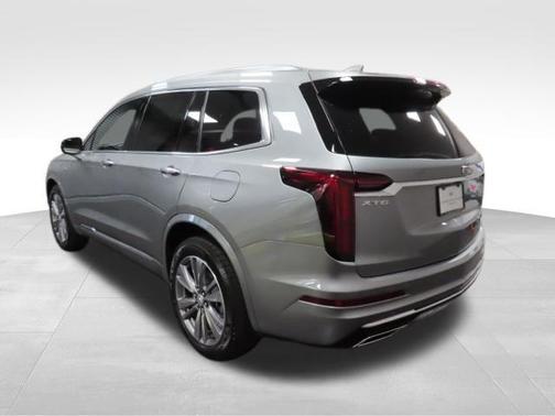 2025 Cadillac XT6 Premium Luxury FWD