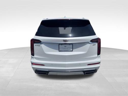 2025 Cadillac XT6 Premium Luxury FWD