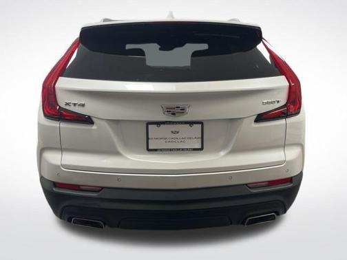 2022 Cadillac XT4 Luxury