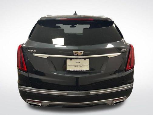 Manhattan Noir Metallic 2020 Cadillac XT5 Premium Luxury