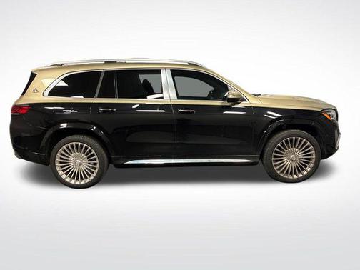 Obisidian Black/Kalahari Gold 2022 Mercedes-Benz Maybach GLS 600 4MATIC