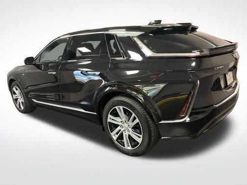 Stellar Black Metallic 2024 Cadillac LYRIQ Tech