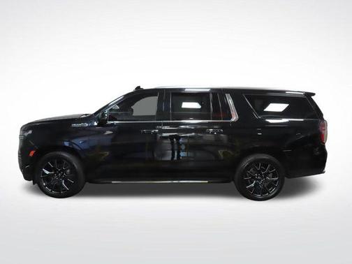 Black 2023 Chevrolet Suburban 2WD High Country