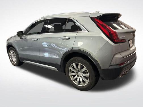 Argent Silver Metallic 2023 Cadillac XT4 Premium Luxury
