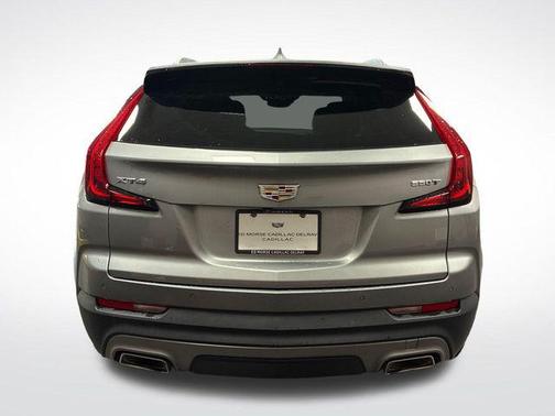 Argent Silver Metallic 2023 Cadillac XT4 Premium Luxury