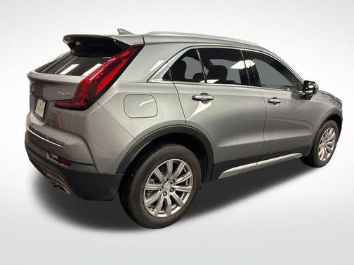 Argent Silver Metallic 2023 Cadillac XT4 Premium Luxury