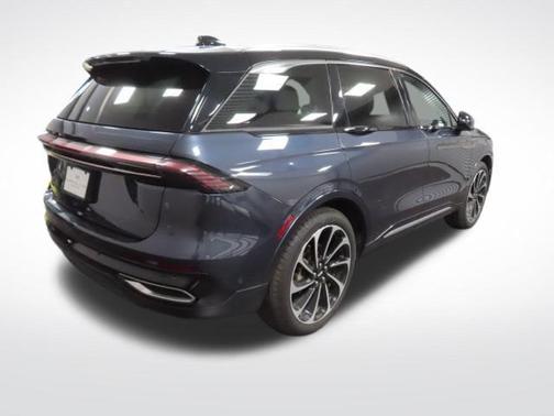 2024 Lincoln Nautilus Black Label