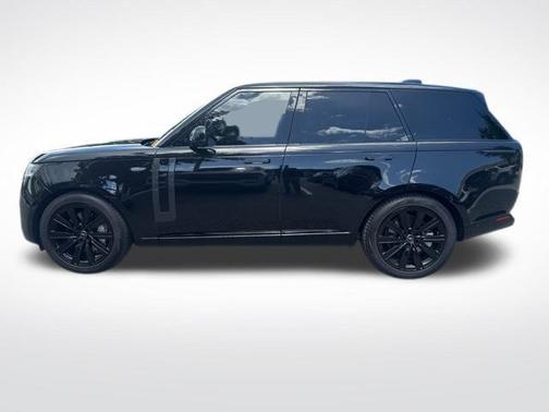 2025 Land Rover Range Rover P530 SE