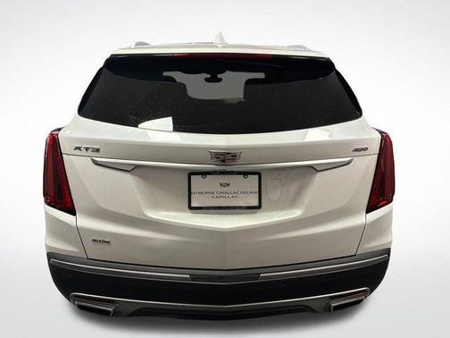 Crystal White Tricoat 2022 Cadillac XT5 Premium Luxury