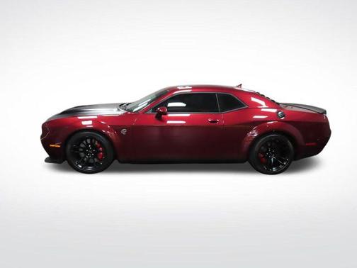 Octane Red Pearlcoat 2022 Dodge Challenger SRT Hellcat