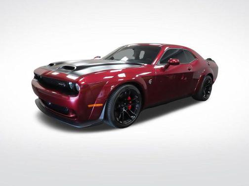 Octane Red Pearlcoat 2022 Dodge Challenger SRT Hellcat