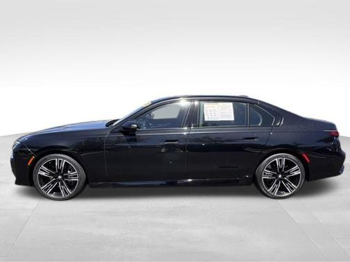 2023 BMW 760 i xDrive