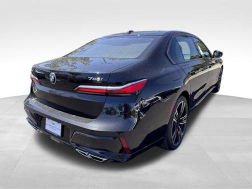 2023 BMW 760 i xDrive