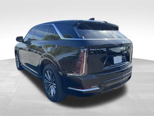 2026 Cadillac Escalade IQ Luxury