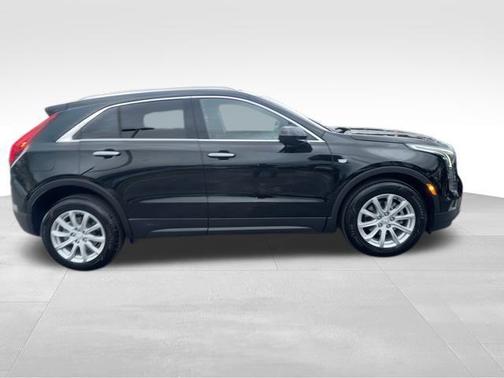 2022 Cadillac XT4 Luxury