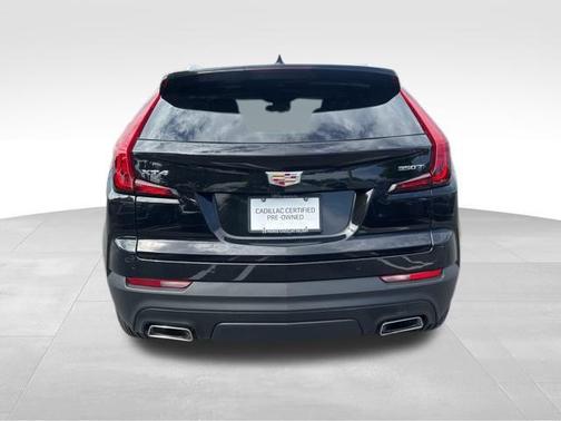 2022 Cadillac XT4 Luxury