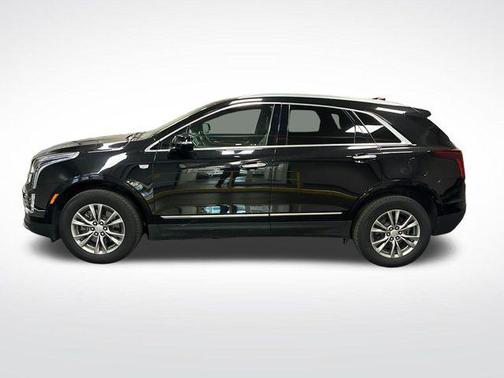 Stellar Black Metallic 2022 Cadillac XT5 Premium Luxury
