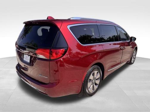 2020 Chrysler Pacifica Hybrid Limited