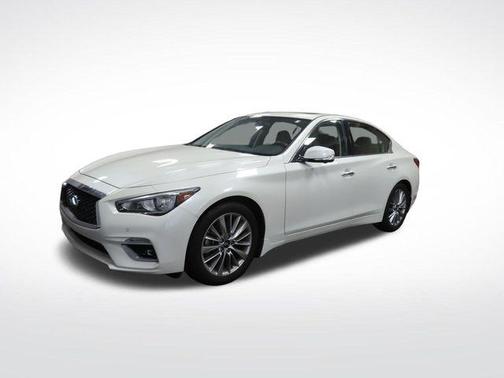 Majestic White 2023 INFINITI Q50 3.0t LUXE