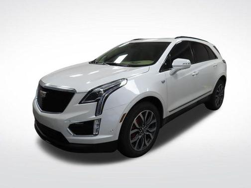 Crystal White Tricoat 2023 Cadillac XT5 Sport