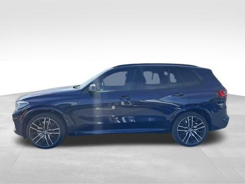 2021 BMW X5 M50i