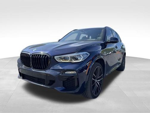 2021 BMW X5 M50i