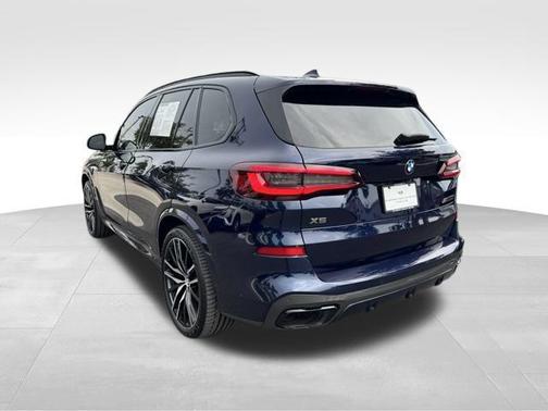 2021 BMW X5 M50i