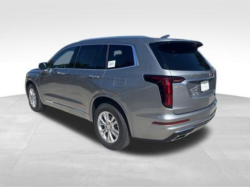 2025 Cadillac XT6 Luxury FWD