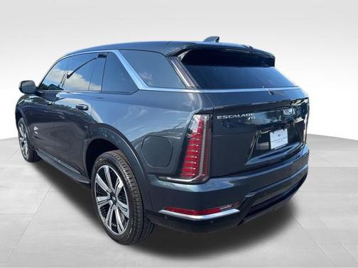 2025 Cadillac Escalade IQ Luxury 1