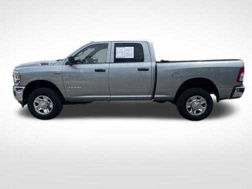 2021 RAM 2500 Tradesman Crew Cab 4x4 6'4' Box