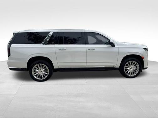 2024 Cadillac Escalade ESV Premium Luxury