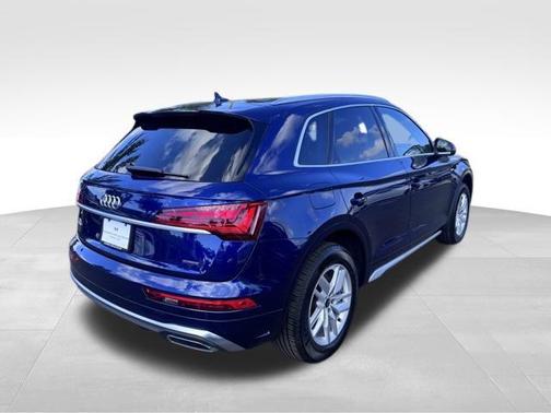 2022 Audi Q5 45 S line Premium