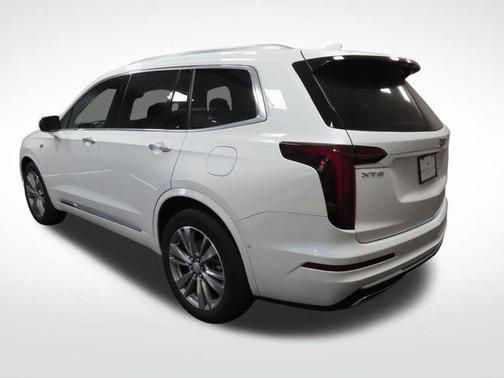 2023 Cadillac XT6 Premium Luxury FWD